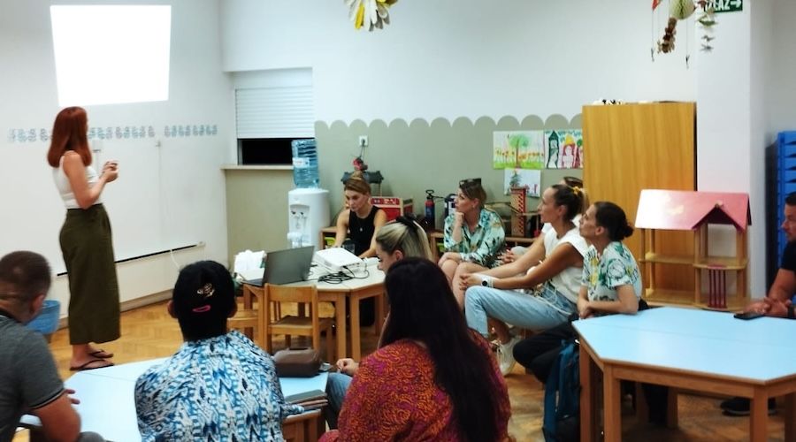 Održano edukativno predavanje psihologinje i logopedinje